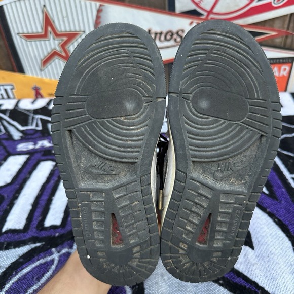 Size 6.5 - Nike Air Jordan 1 Zoom CMFT 2 High Silverware W - Picture 6 of 8